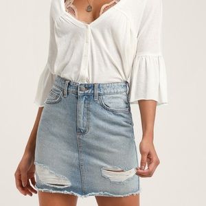 Billabong denim skirt size 28